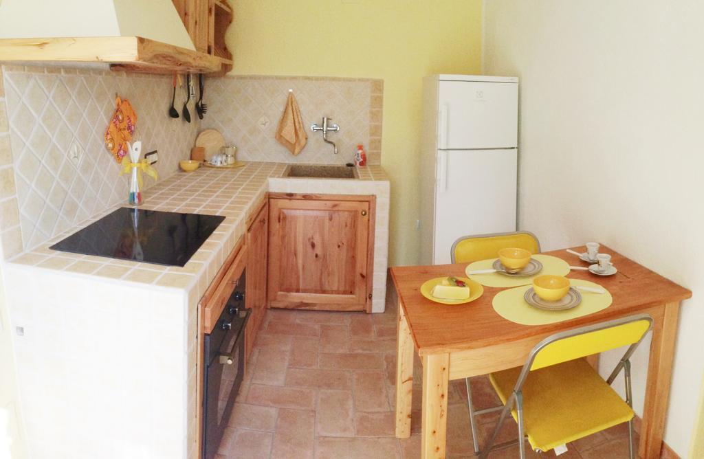 Mini Appartamenti Nonna Nella Barbarasco Exteriör bild